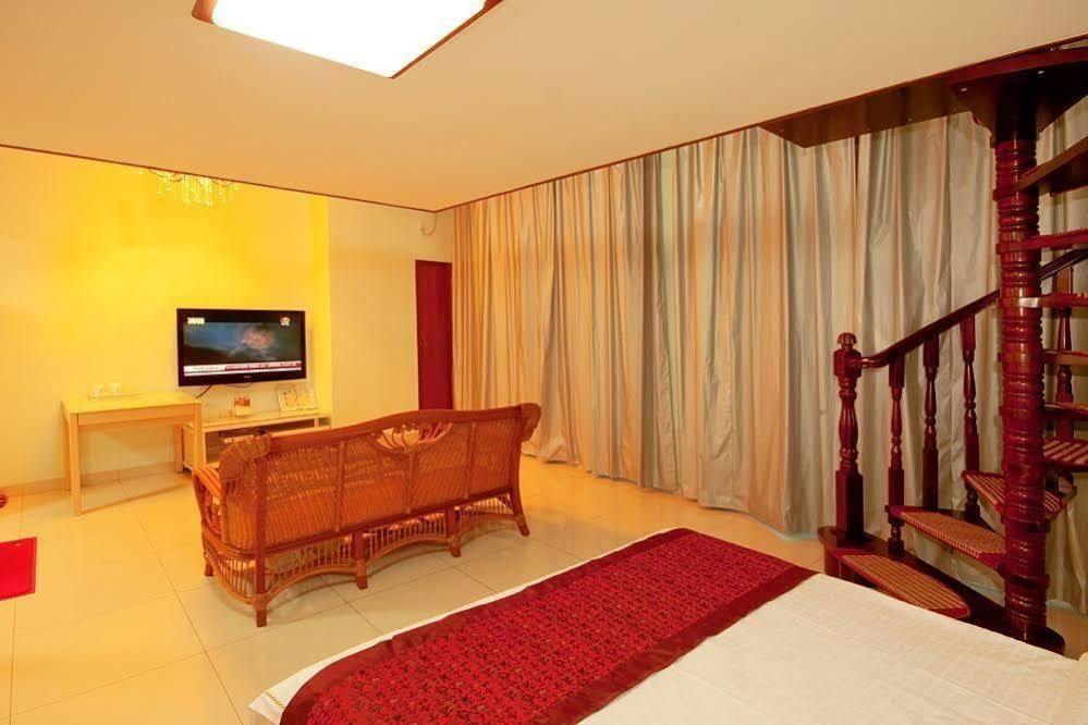 Sanya Shentong Hotel Exterior photo